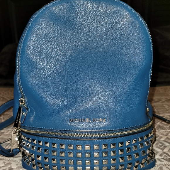 ❌SOLD❌NWT Michael Kors Studded Rhea Backpack - Picture 5 of 12